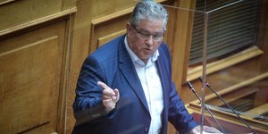 Ο Δημήτρης Κουτσούμπας στη Βουλή για την τροπολογία της ΛΑΡΚΟ