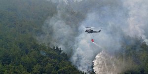 Εναέρια προσπάθεια κατάσβεσης της πυρκαγιάς στον Λίβανο/ Φωτογραφία: Twitter