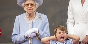 Ο πρίγκιπας Λούι... κλείνει τα αφτιά του