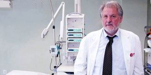 Νίκος Καπραβέλος