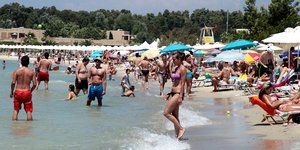 Ζεσταίνει ο καιρός σήμερα