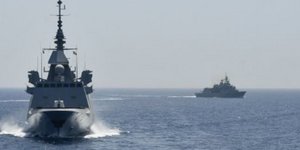 Πλοία του Πολεμικού Ναυτικού σε άσκηση με ΝΑΤΟϊκές δυνάμεις ανατολικά της Κρήτης