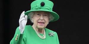 H βασίλισσα Ελισάβετ