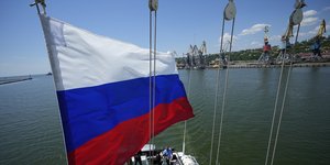 ρωσική σημαία 