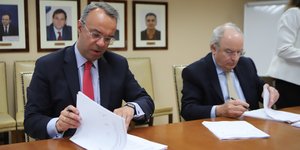Ο Χρήστος Σταϊκούρας και ο Γιώργος Περιστέρης