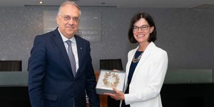 Ο Τάκης Θεοδωρικάκος με την Υφυπουργό Εσωτερικής Ασφάλειας των ΗΠΑ