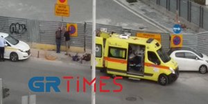 Το ΕΚΑΒ παραλαμβάνει τον άνδρα που τραυματίστηκε από τη λαμαρίνα