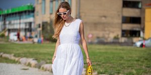 λευκό φόρεμα