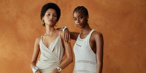 γυναίκες με λευκά φορέματα 