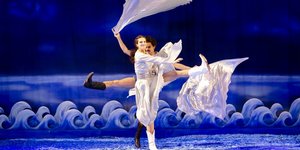 ζευγαρι χορευει κυμα 