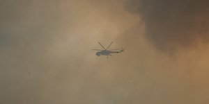 Αναγκαστική προσγείωση ελικοπτέρου που συμμετείχε στην κατάσβεση της φωτιάς στα Μέγαρα
