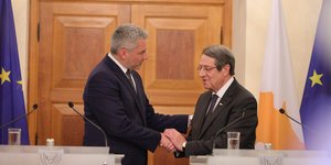    Με τον καγκελάριο της Αυστρίας Καρλ Νεχάμερ συναντήθηκε ο Πρόεδρος της Κυπριακής Δημοκρατίας Νίκος Αναστασιάδης