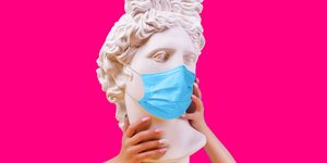 αρχαία ελληνική προτομή με μάσκα