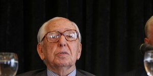 Μακρόπουλος 