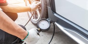 Έλεγχος πίεσης ελαστικών 