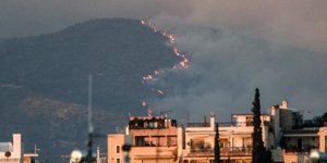 Άμεση απειλή για τα σπίτια στον οικισμό του Ντράφι