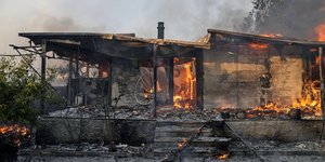 Σπίτι έχει παραδοθεί στις φλόγες