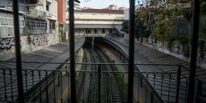 ΗΣΑΠ Μοναστηράκι συρμός διάκενο 6χρονη