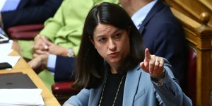Η υπουργός Παιδείας Νϊκη Κεραμέως στη Βουλή