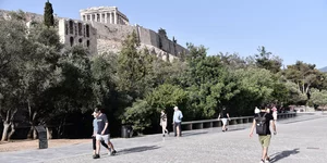Κόσμος στην Αθήνα, ανάπτυξη, στοιχεία ΙΟΒΕ