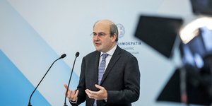 O υπουργός Εργασίας και Κοινωνικών Υποθέσεων