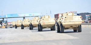 90 επιπλέον οχήματα Μ1117 παρέβαλε η χώρα μας