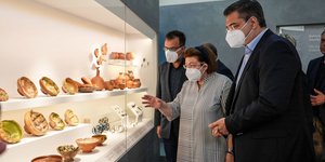 Λίνα Μενδώνη και Απόστολος Τζιτζικώστας / Φωτογραφία: Twitter