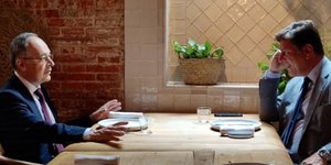 Συνάντηση του Μιτλιάδη Βαρβιτσιώτη με τον Πασκουάλ Ναβάρο 