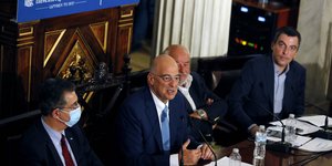 Ο Νίκος Δένδιας κατά την ομιλία του στο «Μέρες ΕΚΠΑ» στο Πανεπιστήμιο Αθηνών