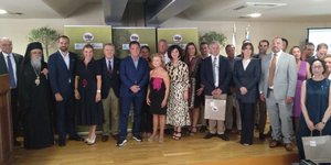 «Ξαναφυτεύουμε τους ελαιώνες της Αρχαίας Ολυμπίας»: Μεγάλη δωρεά 135.000 δένδρων ελιάς προς τους πυρόπληκτους αγρότες