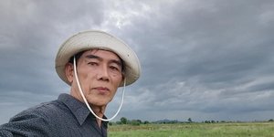 Ο 62χρονος Somsak είναι πλέον influencer