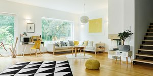 Σαλόνι με κίτρινες πινελιές