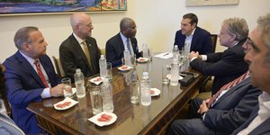 Συνάντηση του Αλέξη Τσίπρα με μέλη της Βουλής των Αντιπροσώπων των ΗΠΑ