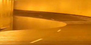 νερά σε τούνελ