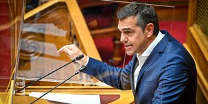 Ο πρόεδρος του ΣΥΡΙΖΑ, Αλέξης Τσίπρας, στη Βουλή