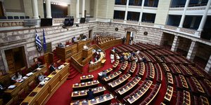 Υπερψηφίστηκε στη Βουλή το νομοσχέδιο για το πλαίσιο φιλοξενίας των ασυνόδευτων ανήλικων