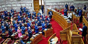 ΣΥΖΗΤΗΣΗ ΣΤΗΝ ΟΛΟΜΕΛΕΙΑ ΤΗΣ ΒΟΥΛΗΣ