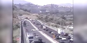 Επικίνδυνη αναστροφή στην Εθνική Οδό.
