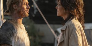 Μπραντ Πιτ και Σάντρα Μπούλοκ στη ταινία δράσης Bullet Train