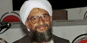 O εξοντωθείς ηγέτης της Αλ Κάιντα, Αϊμάν αλ Ζαουάχρι