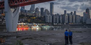 Η στάθμη του Ζιαλίνγκ στην Κίνα υποχώρησε σε πρωτοφανή χαμηλά επίπεδα λόγω της ξηρασίας