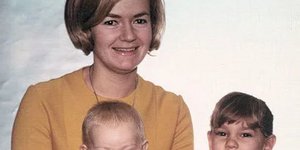 Το ζευγάρι απέκτησε δύο παιδιά, την Κίμπερλι, δεξιά, και την Κρίστεν, αριστερά, ενώ ετοιμαζόταν να αποκτήσει και ένα τρίτο.