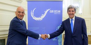 Ο Νίκος Δένδιας και ο Τζον Κέρι στο υπ. Εξωτερικών