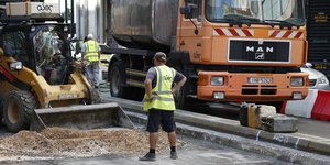 εργατης μπουλντοζα