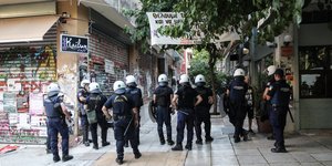 Ένταση στα Εξάρχεια - Οι κάτοικοι αντιδρούν στην κατασκευή σταθμό του Μετρό