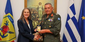 O Κωνσταντίνος Φλώρος με τη Maria Olson