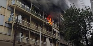 Φωτιά σε διαμέρισμα στη Θεσσαλονίκη