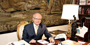 Ο Louis Godart μίλησε στο iefimerida.gr για τα Γλυπτά του Παρθενώνα