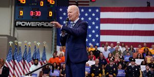 Τζο Μπάιντεν Ντόναλντ Τραμπ FBI απειλές βία