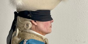 O Τζόνι Ντεπ ως βασιλιάς Λουδοβίκος 15ος της Γαλλίας